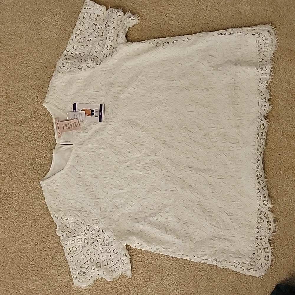 Women's white lace top
